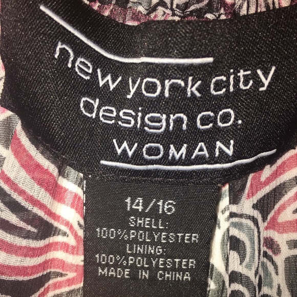 New York City Design Co. Blouse Size 14/16 - Picture 5 of 5